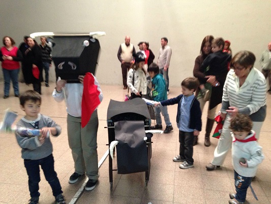 San Fermin festivities at Denak Bat Euskal Etxea in Mendoza complete with cardboard bulls (photosEE)